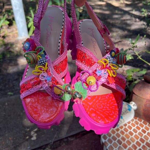 Betsey Johnson Greysen Pink and Red Platform Sandals Like New - Picture 9 of 11